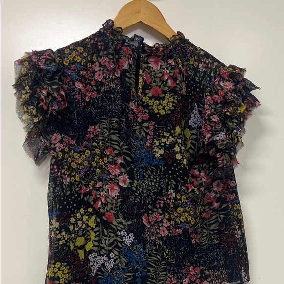 Anna Rae Floral Blouse, Ruffles, Lined, Cap/Short Sleeve w/ Raw Edge, Small - Picture 9 of 11